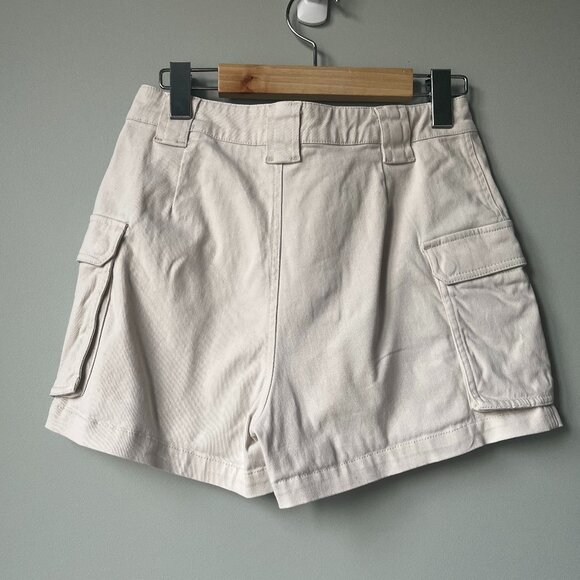 Twik Cargo Shorts in Beige size Small - Picture 2 of 5